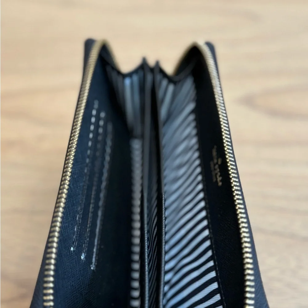 Kate Spade Black Talk is Chic Wristlet Black - Picture 2 of 6